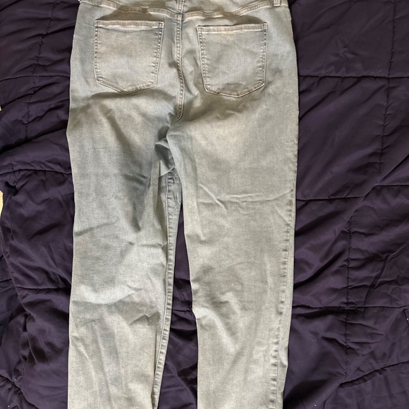 Nine West Light Wash Denim Jeans - Picture 2 of 4
